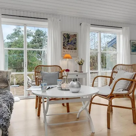 2 Bedroom Cozy In Ferienhaus Højby